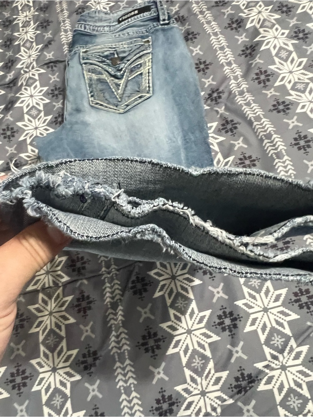 Vigoss Light Wash Capri that were cut by previous owner - Picture 11 of 11